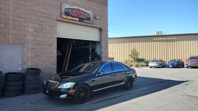 Black Mercedes S Class Tire Shop 002 — VDK Tire Shop
