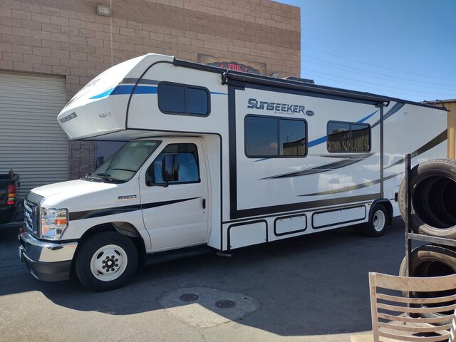 Forest River Sunseeker Motorhome 012 — VDK Tire Shop