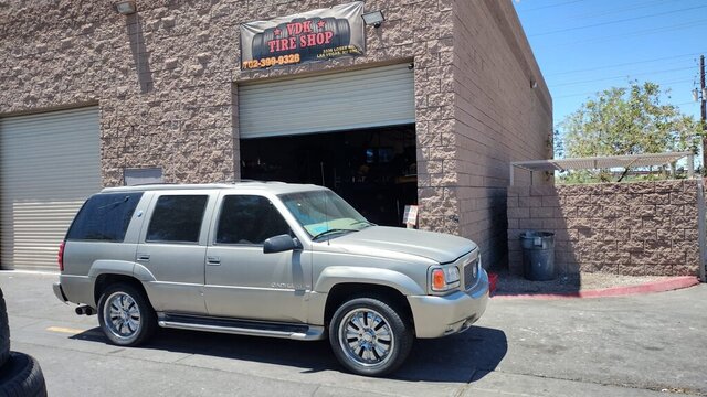 Silver Cadillac Escalade Tire Shop 008 — VDK Tire Shop