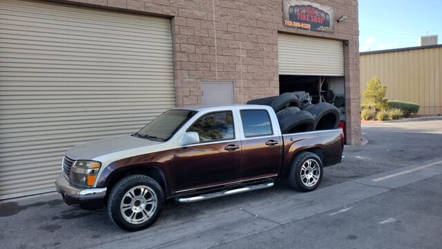 Chevrolet Avalanche Loaded With Tires 013 — VDK Tire Shop
