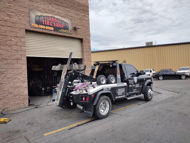 Tow Truck Parked At Tire Shop 046 — VDK Tire Shop