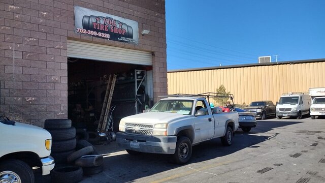 White Truck Tire Shop Exterior 032 — VDK Tire Shop